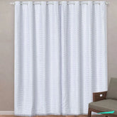 Veja detalhes lindos da Cortina Blackout Xadrez 2,80x2,30 Branco da Charme